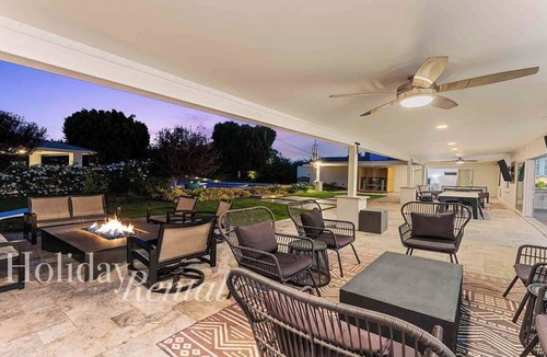 Corvalian Estates House | 7BR Luxury Retreat , Cedar Sauna, Heated Pool, Spa & Gym