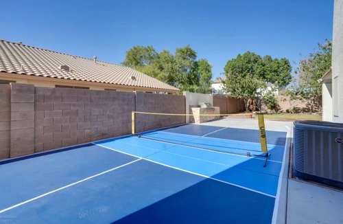 Canyon Trails House | 7BR Sleeps 16+ POOL Games BBQ Family-Friends-Corporate-RETREAT