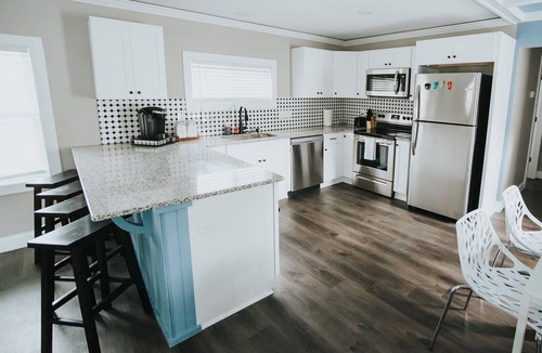 Wilmington House | 8 Min Walk to RiverWalk, Modern Newly Built Home