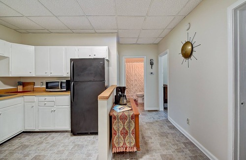 Holy Cross House | 9 bedrooms, 3 full kitchens, 3 full Baths, Laundry, Downtown Indy. Sleeps 20+