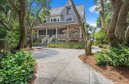 Vanderhorst Plantation House | 9 Nicklaus Lane by Akers Ellis Rentals