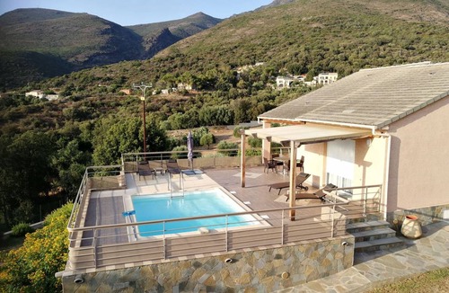 Farinole House | 90 m² House ∙ 2 bedrooms ∙ 5 guests