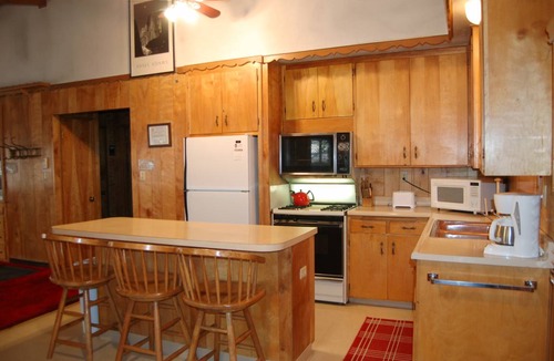 North Wawona Cabin | 93 m² Cabin ∙ 2 bedrooms ∙ 6 guests