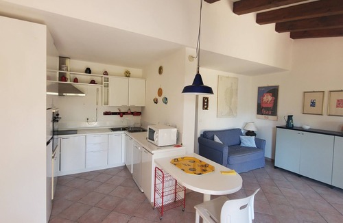 Marine de Saint Ambroggio Villa | A 300 Mètres de la Superbe Plage de Sant'ambroggio, Dans un Quartier Calme
