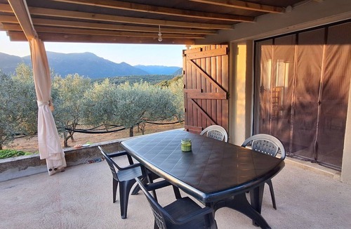 Sainte-Lucie-de-Tallano Villa | "A Casa di l’Alivi" – Olive 2BR | by Efficios