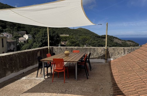 Pino House | A charming house