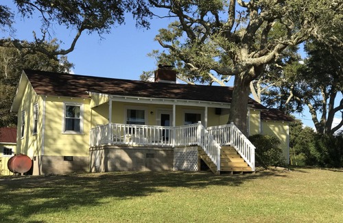 Newport Cottage | A Cottage with a View