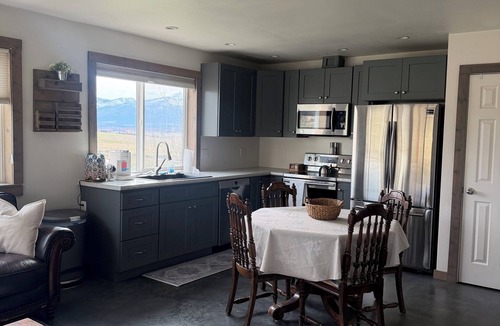 Corvallis House | A cozy 2-bedroom retreat in the heart of Montana’s Bitterroot Valley.