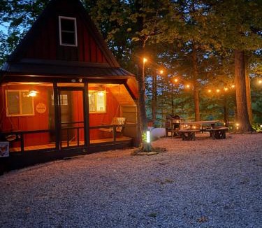 Wellington House | A-Frame Hot Tub Cave Run Red River Gorge