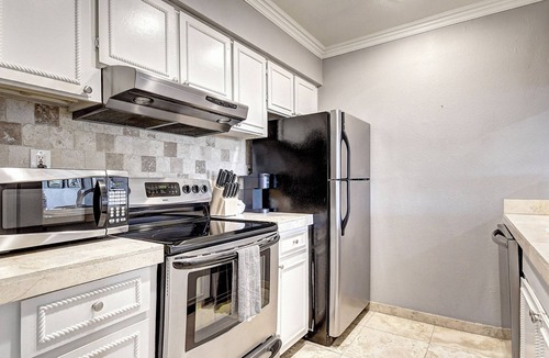 Entertainment District Condo | A+ Location! Steps to Old Town Scottsdale! 2 bdrm Condo