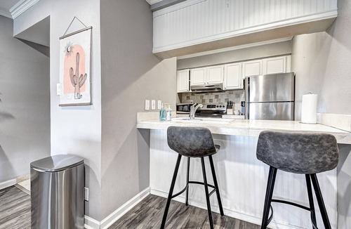Entertainment District Condo | A+ Location! Steps to Old Town Scottsdale! 2 bdrm Condo