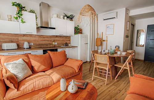 Pineto Villa | A Piaghja | Renovated duplex 150 m from the beach, garden & air conditioning, Marana