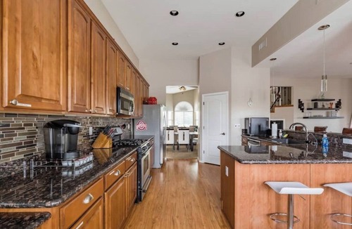 Stoneridge House | A Real Gem- Your Modern Oasis Awaits! Pool/Indoor Sauna/Work Out Room
