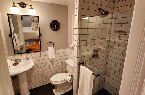 Spokane House | A second story suite at the historic Morrison House.