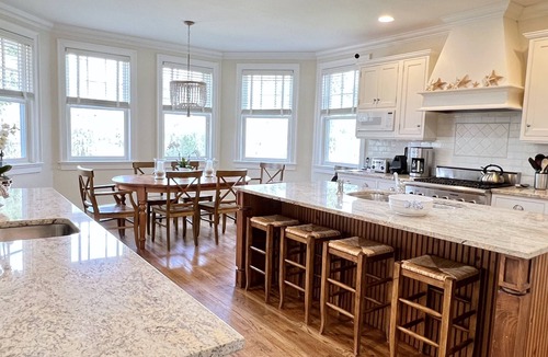 Village of Southampton House | A SERENE HAMPTONS ESCAPE- SOUTH OF THE HIGHWAY