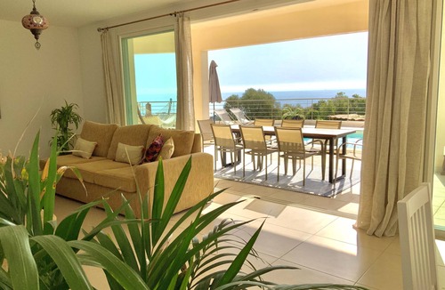 Sari-Solenzara Villa | A stunning, spacious, modern villa with breathtaking views