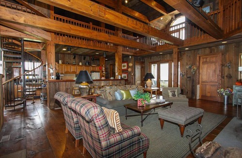 Taylors Island Cabin | A Vacation Away From It All-Family And Pet Friendly