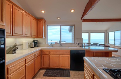 Marine Terrace House | A Winsome Whale Watcher