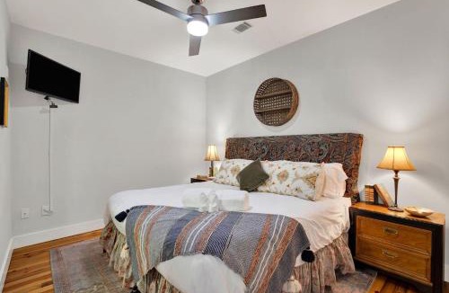 Historic District - North House | Above Broughton St 3002