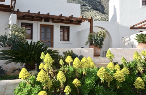 Imerovigli House | Absolute Peace in a beautiful setting - north villa