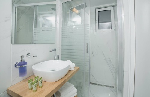 Thissio Hotel | Acropolis Vision