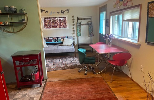 Riverfront Cottage | Adorable cottage-desirable Missoula Riverfront