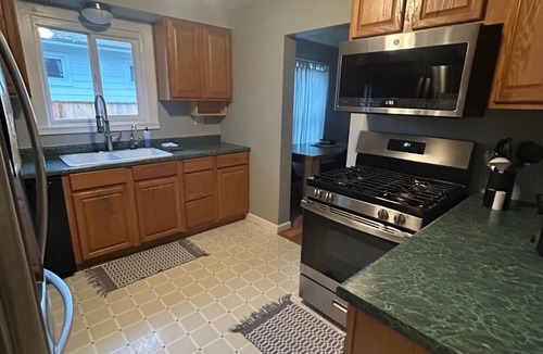 Coeur d'Alene House | Adorable Cottage in Perfect Downtown CDA Location
