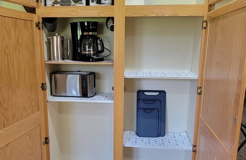 Coolin Cabin | Adventure Cabin -Coolin Priest Lake; king bed, bunks, ATV and snowmobile parking