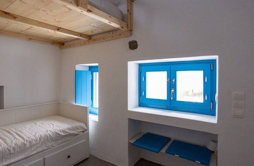 Serifos Cottage | Aegean Window