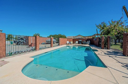 San Tan Valley Apartment | Affordable, Private, Cozy Retreat-Tiny Cowboy Stay