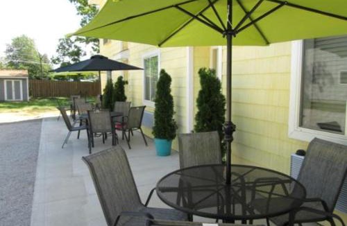 Put-in-Bay Hotel | Ahoy Inn Guesthouse