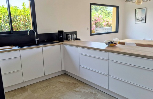 Vetricella House | Air-conditioned house with sea view near beaches