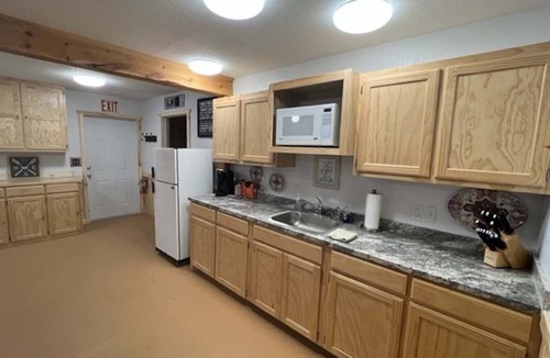 Capulin House | AIYM Camp Riverfront Family Cabin-Alamosa Canyon, CO!