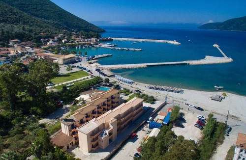 Vassiliki Hotel | Akroyiali Resort