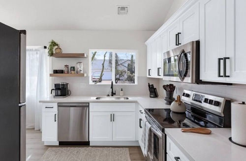 Gold Canyon House | Alameda · Scenic Mountain Getaway near Premier Golfing