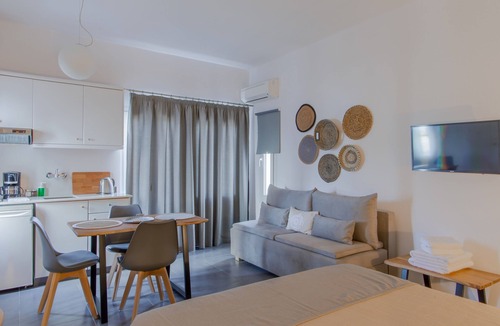 Paleopolis Hotel | Alkyoni Studios