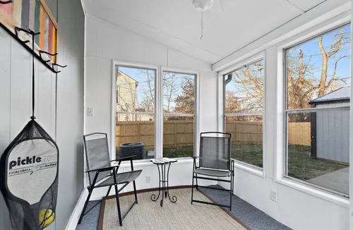 Carrollton House | ALL THE COMFORTS OF HOME!n