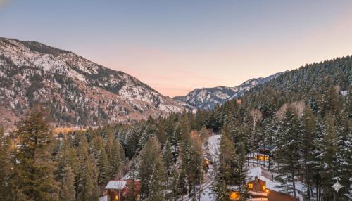 Alpine House | ALPINE ASCENT: Heated Floors Garage Snowmobiling ATV Trails Grand Tetons Jackson Nearby Rivers