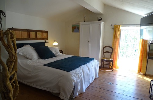 Altagene House | Altagène bed and breakfast, charm and sculptures 1