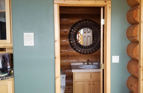 Alton Cabin | Alton Lodge Grand Retreat ~ Near Bryce & Zion ~ Sleeps Large Group ~ Dark Sky