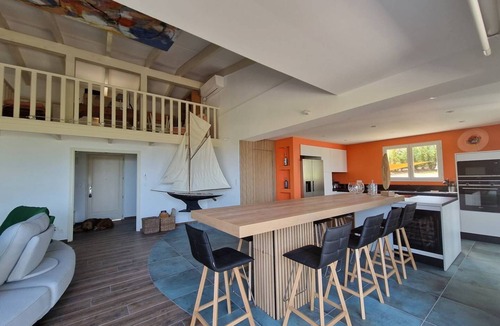 Molini House | ALZONE 6-bedroom villa with a swimming pool and sea views in a quiet location