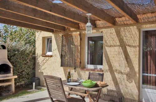 Calvi Villa | Amarylis à Calvi location 2 pers avec clim jardin piscine et barbecue