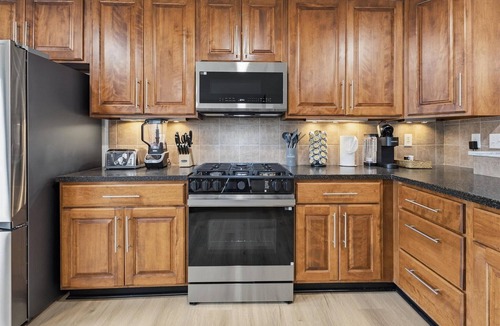 Downtown Indianapolis House | Amazing 5BR Retreat Near Downtown Indy