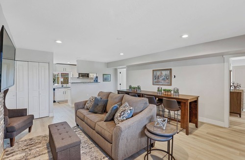 Flagstaff House | Amazing 8 Suite:Mtn Views, Fireplace | Group Stays