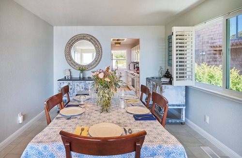 La Selva Beach House | Amazing Beach House with Views. Steps to the beach