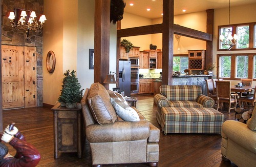 Priest River Cabin | Amazing Cabin on Priest Lake Golf Course w/Gorgeous Mtn Views, minutes to beach