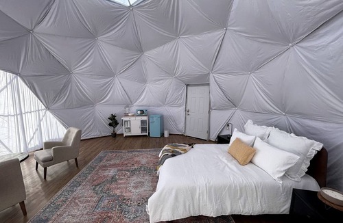 Wayne County Cabin | Amazing Dome with Stunning Sights in Wayne County, Utah