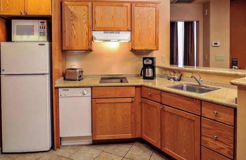 Oak Creek Hotel | Amazing Sedona Destination! 3 Spacious Units, Pool, BBQ Facilities, Parking