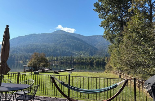 Troy House | Amazing Views at the Lake Lodge house, Bull Lake, Montana