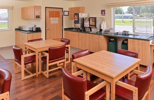 Spring Valley Hotel | Americas Best Value Inn & Suites Spring Valley